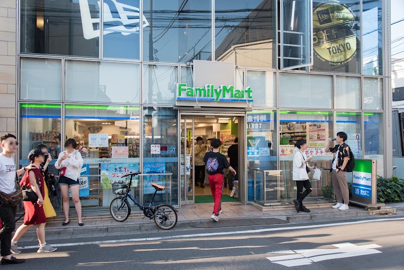 FamilyMart Jingumae 3-chome store