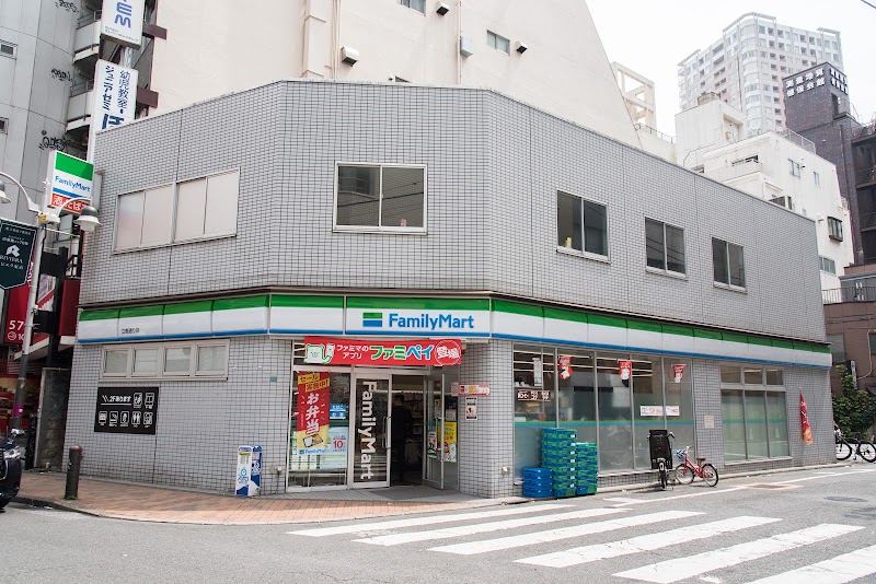 FamilyMart Rikkyo-dori store
