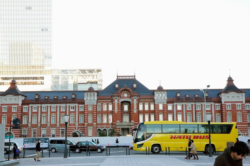 Hato Bus Tokyo Office Smoking Area