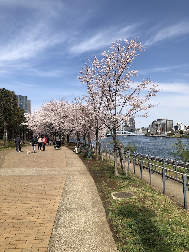 Ishikawajima Park Aioibashi Side Smoking Area