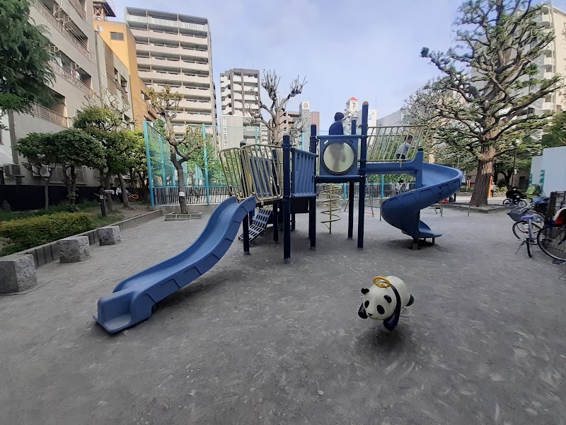 Matsuba Park Smoking Area