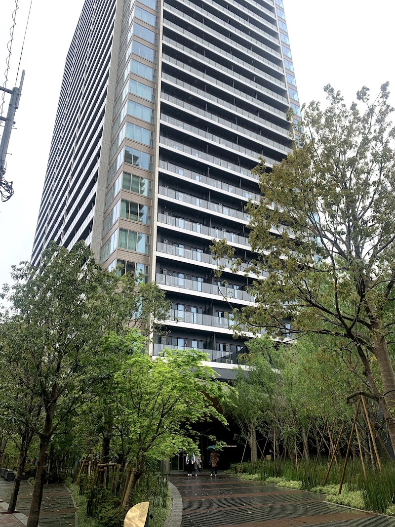 MID TOWER GRAND Smoking Area